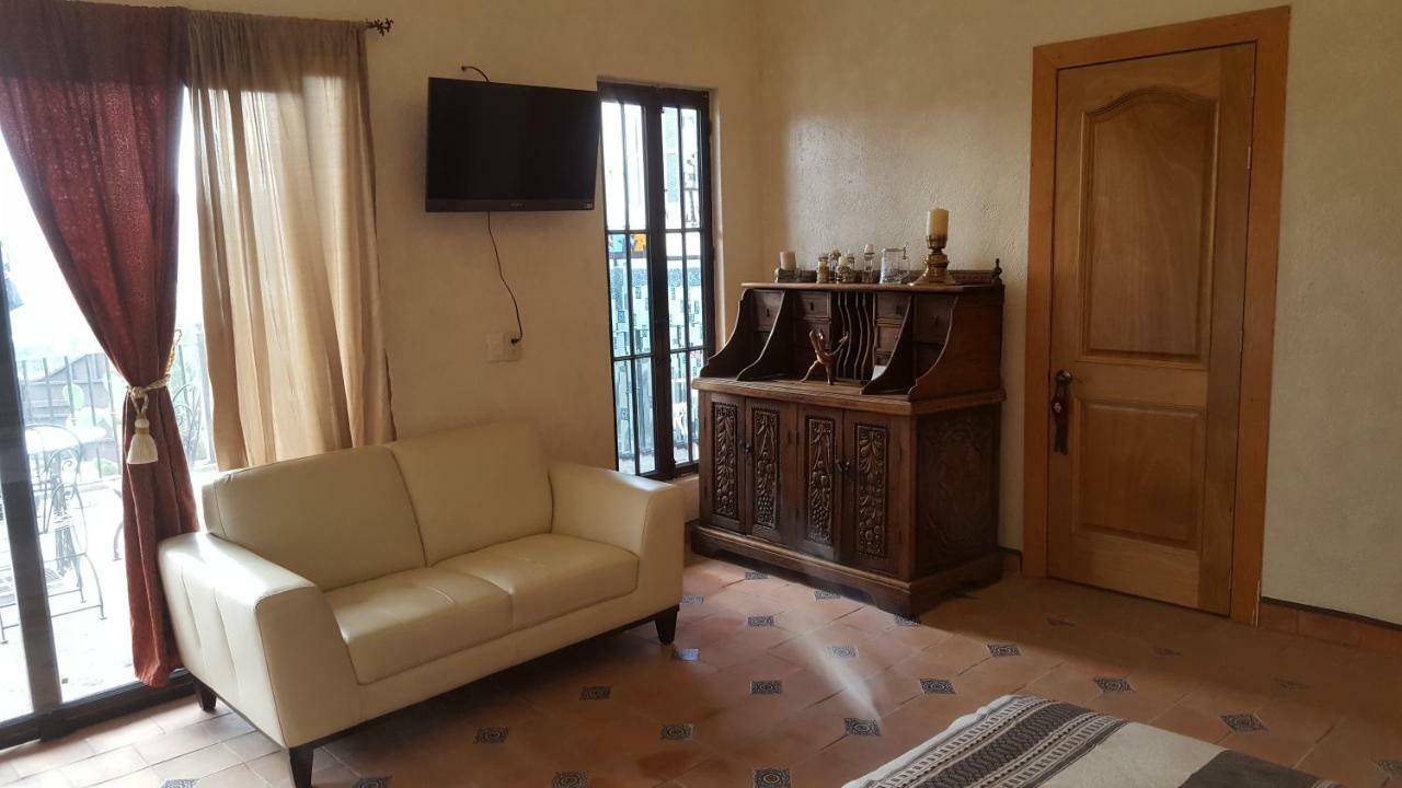 La Casona Azul Bed N Breakfast Santa Rosa de Jauregui Exteriör bild