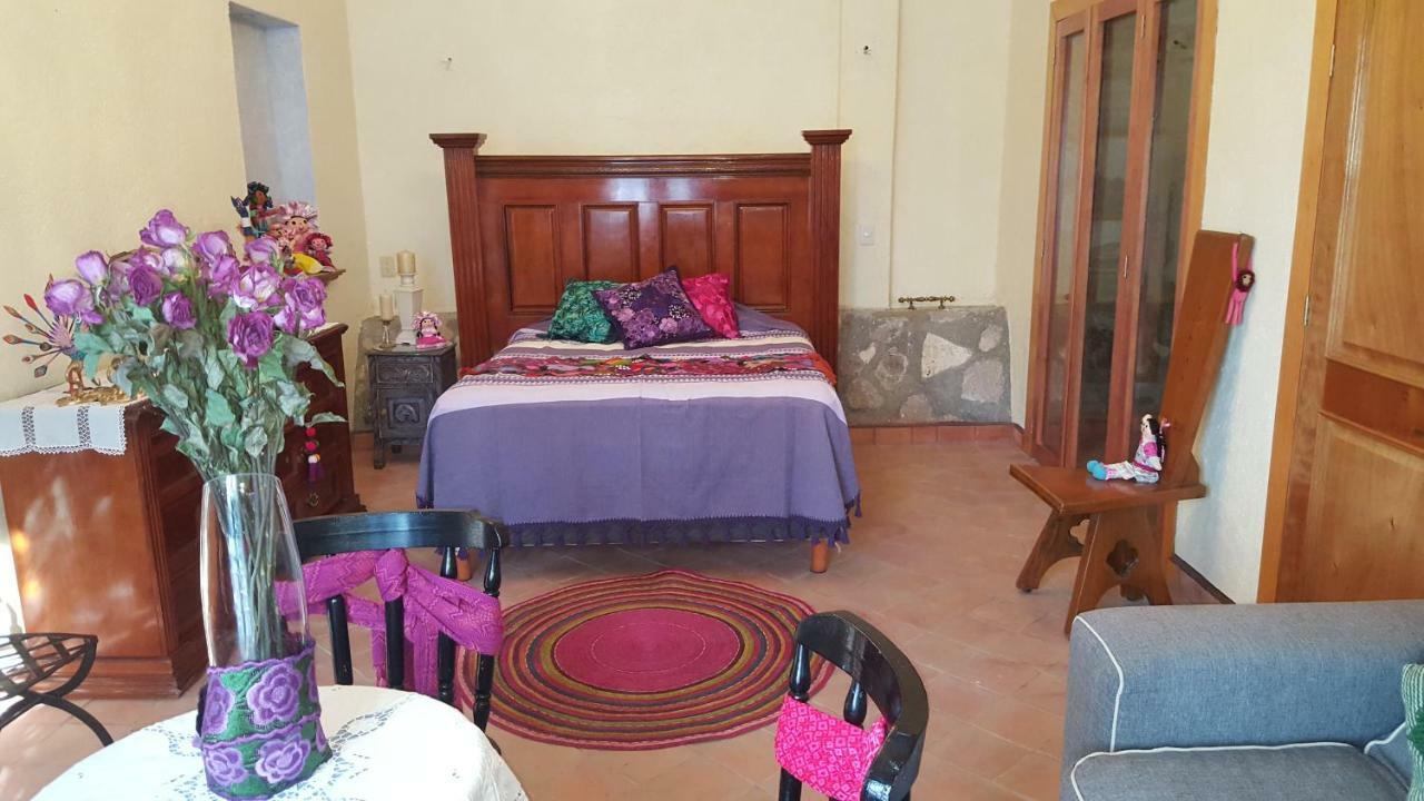 La Casona Azul Bed N Breakfast Santa Rosa de Jauregui Exteriör bild