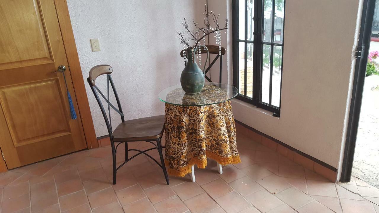 La Casona Azul Bed N Breakfast Santa Rosa de Jauregui Exteriör bild