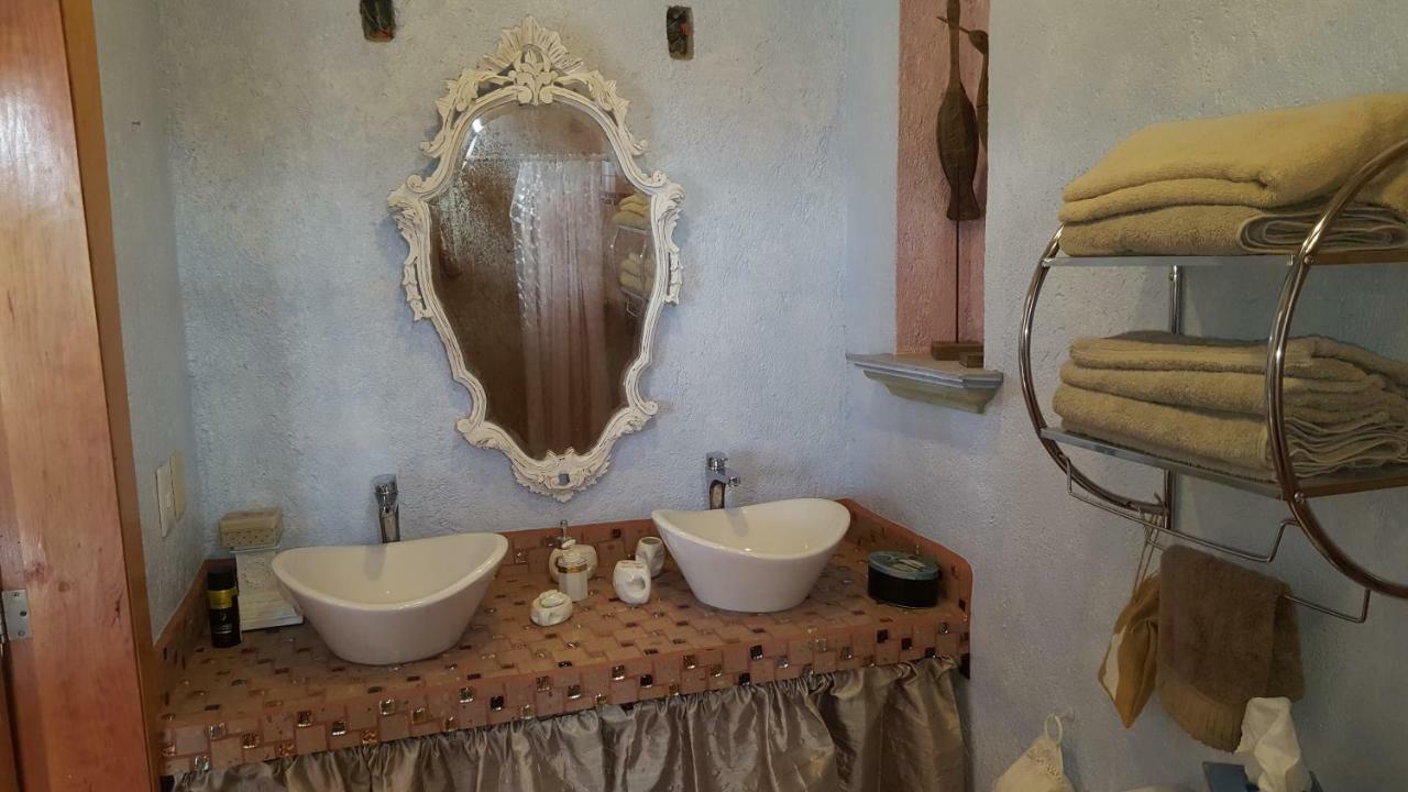 La Casona Azul Bed N Breakfast Santa Rosa de Jauregui Exteriör bild