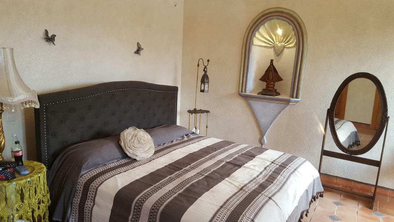 La Casona Azul Bed N Breakfast Santa Rosa de Jauregui Exteriör bild